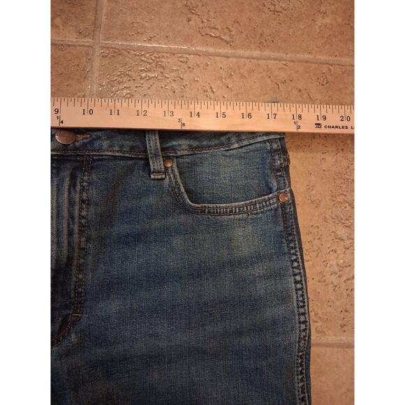 Wrangler Retro High Rise Trumpet Flare Womens Jeans 33x32 Western - Picture 5 of 8